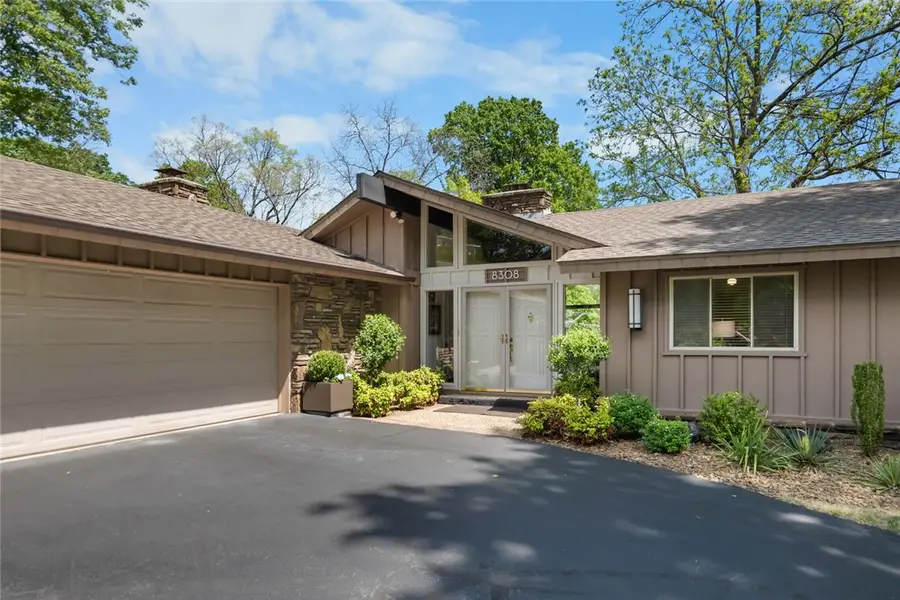8308 Country Club Drive, Rogers, AR 72756 - #2
