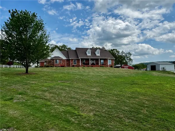 31 Caballo Ranch Road, Russellville, AR 72802