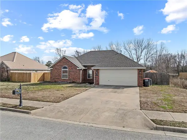 2170 Meadowbrook Drive, Elkins, AR 72727