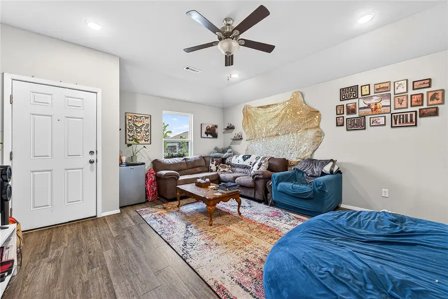 967 E Sparrow Circle, Fayetteville, AR 72701 - #3