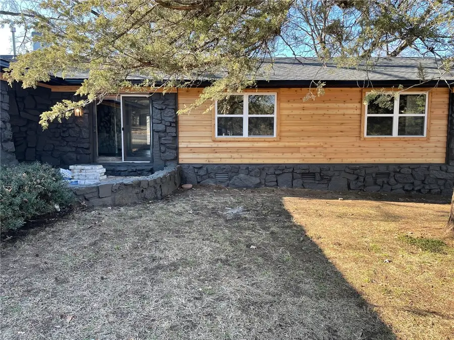 201 N Shore Drive, Russellville, AR 72802 - #2