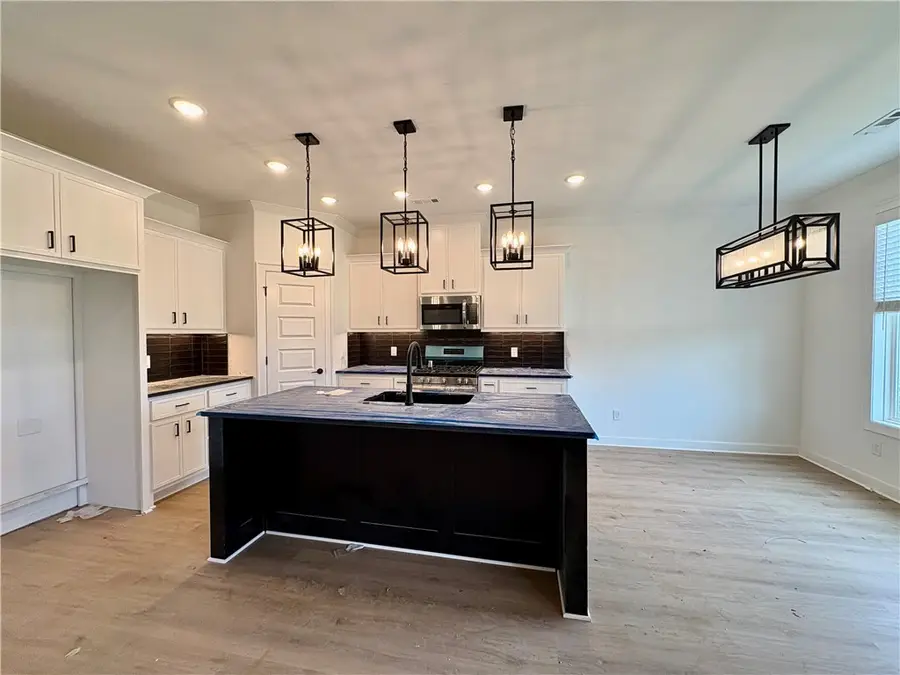 1810 Farmer Street, Pea Ridge, AR 72751 - #2