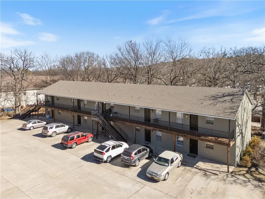 884 W Holly Street, Fayetteville, AR 72703 - #3