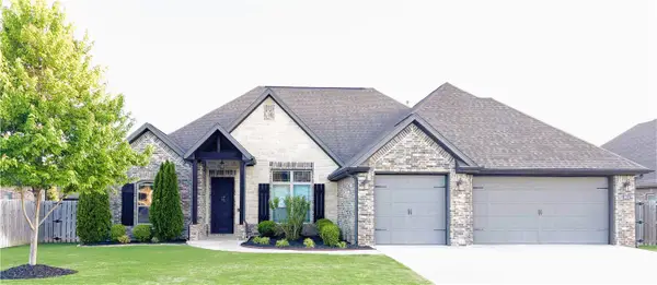 5603 Lakewood Drive, Rogers, AR 72758