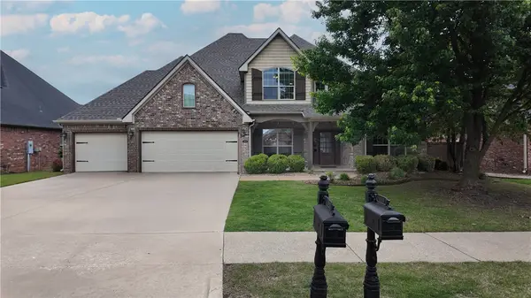 4904 SW Ridge Mont Road, Bentonville, AR 72713