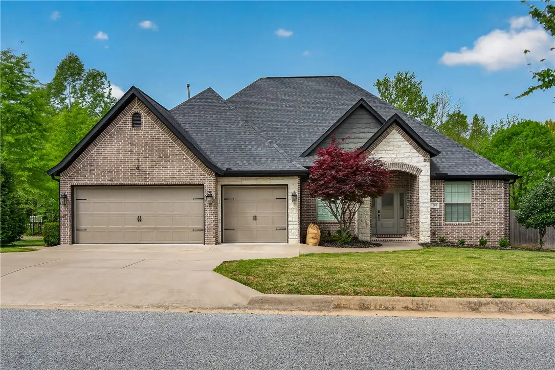 1801 N Candleshoe Drive, Fayetteville, AR 72701 - #1