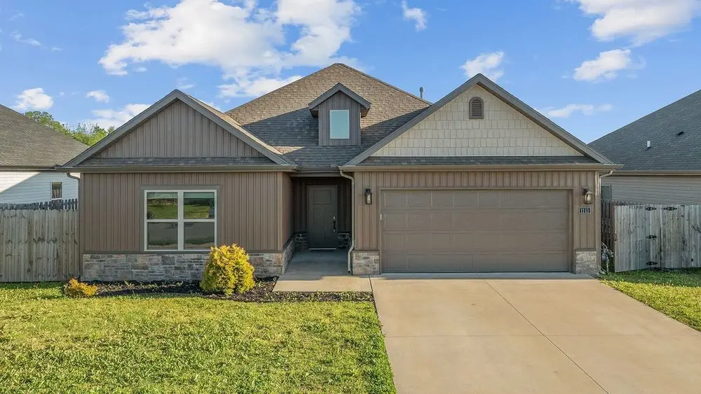 1111 Pebble Pass, Centerton, AR 72719 - #1