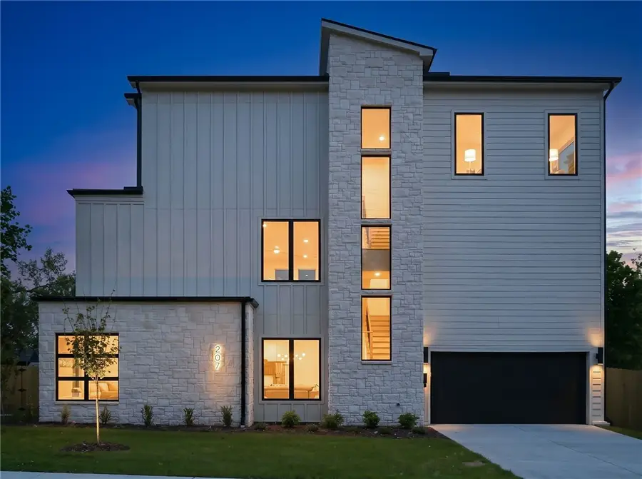 207 NE H Street, Bentonville, AR 72712 - #2