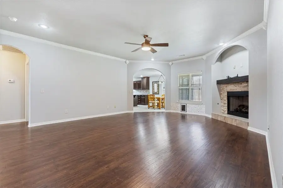 6210 S 38th Street, Rogers, AR 72758 - #2