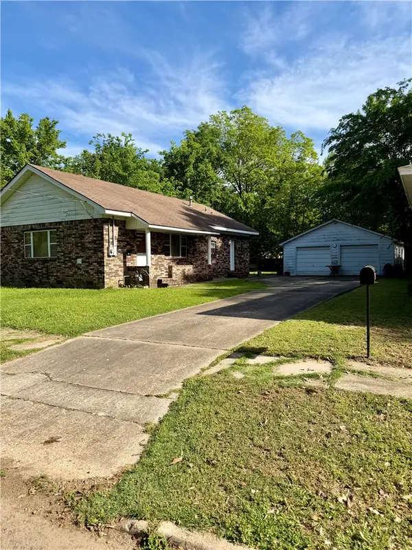 514 E Short Mountain Street, Paris, AR 72855
