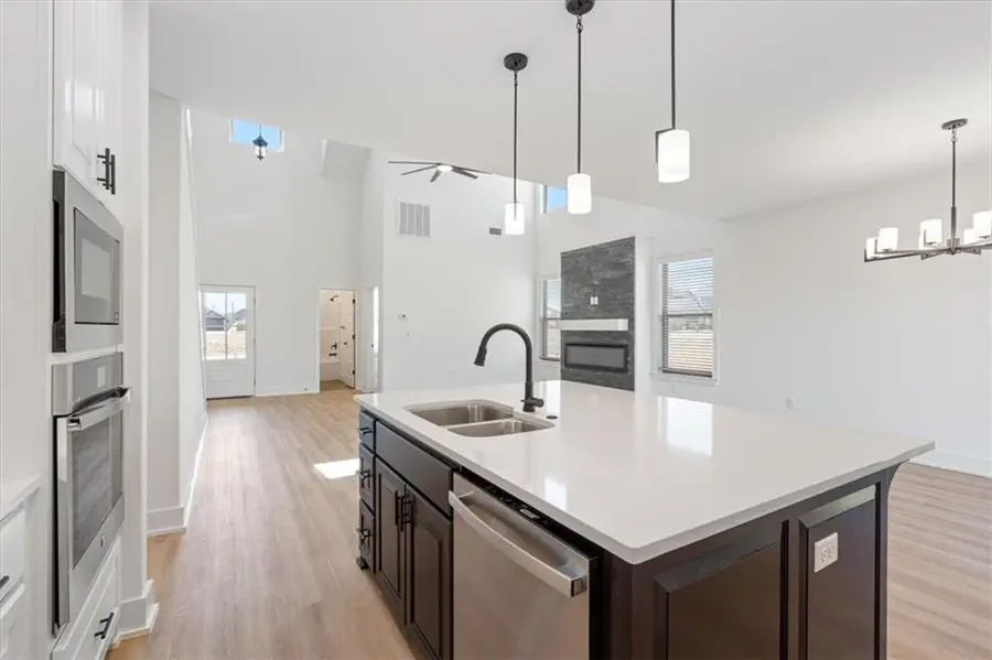 6904 SW Orange Avenue, Bentonville, AR 72713 - #2