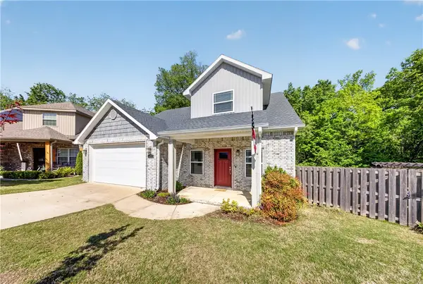 364 Kinniburgh Drive, Farmington, AR 72730