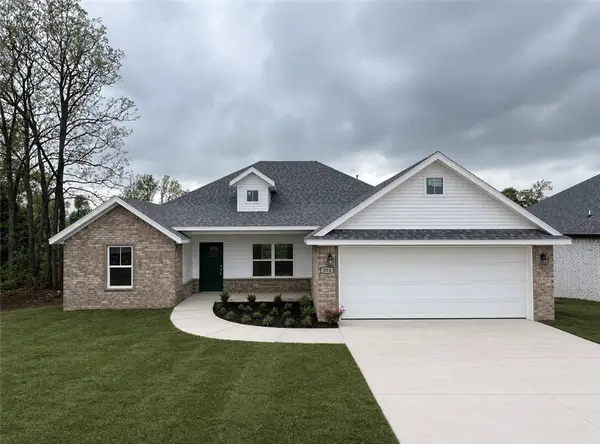 214 Lavona Lane, Huntsville, AR 72740