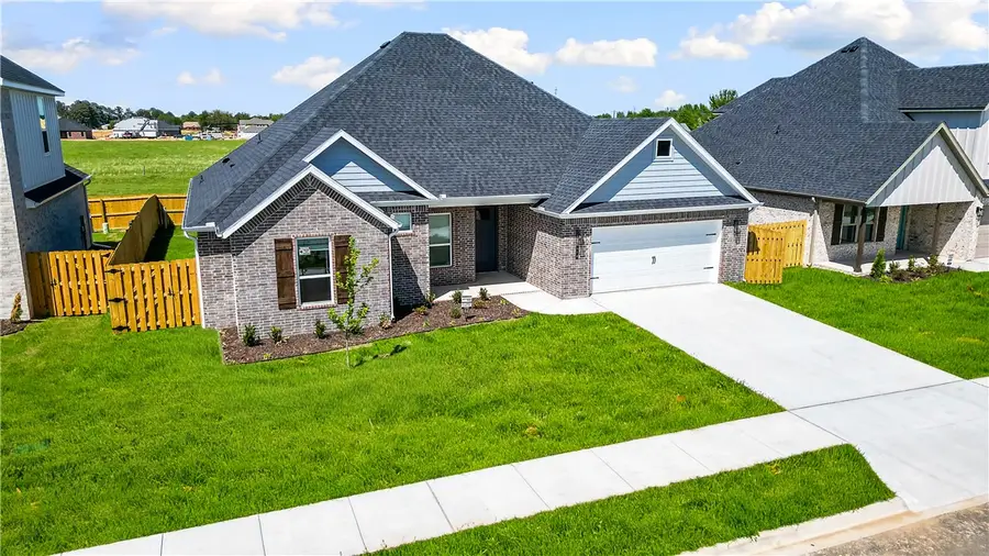 674 Primitivo Avenue, Tontitown, AR 72762 - #2