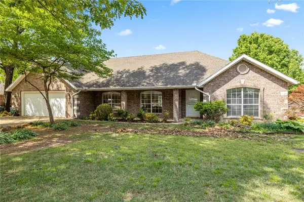 604 Shady Acres Lane, Prairie Grove, AR 72753