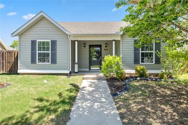 4394 W Sweetgum Lane, Fayetteville, AR 72704