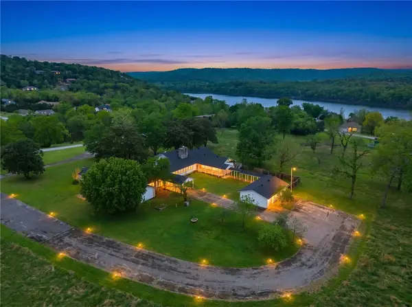 123 Shields Drive, Holiday Island, AR 72631