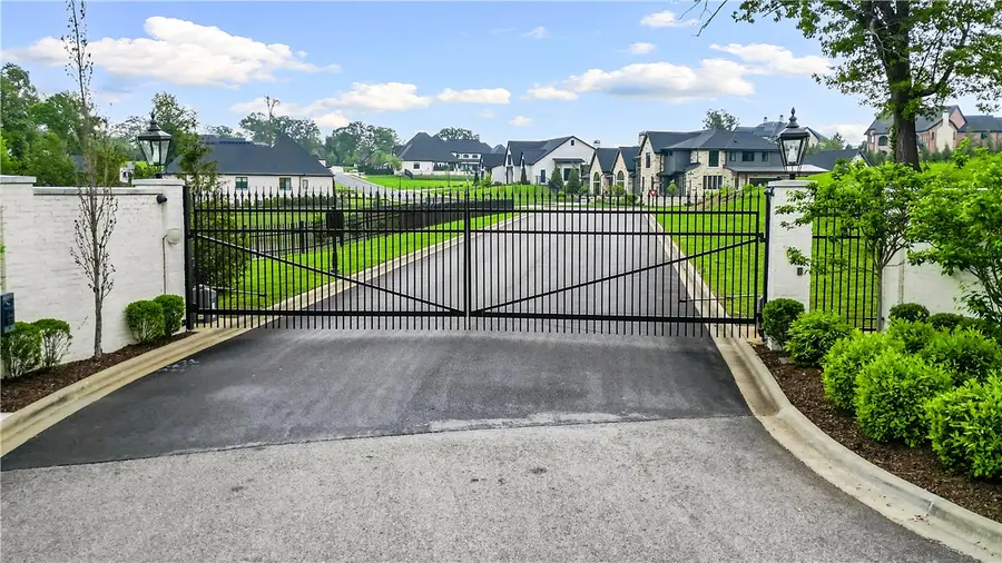 4815 Southgate Estates Circle, Rogers, AR 72758 - #2