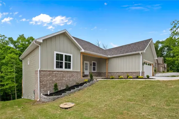 40 Radcliffe Drive, Bella Vista, AR 72714