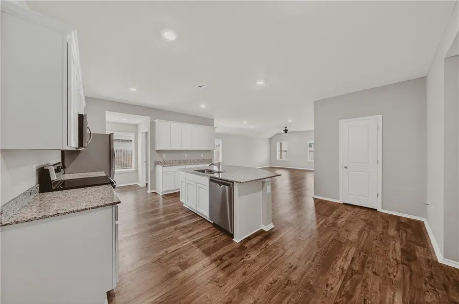 806 Comanche Drive, Gentry, AR 72734 - #2