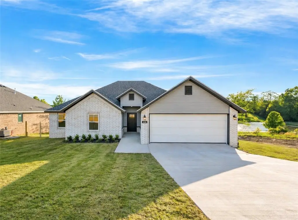 226 Lavona Lane, Huntsville, AR 72740 - #1