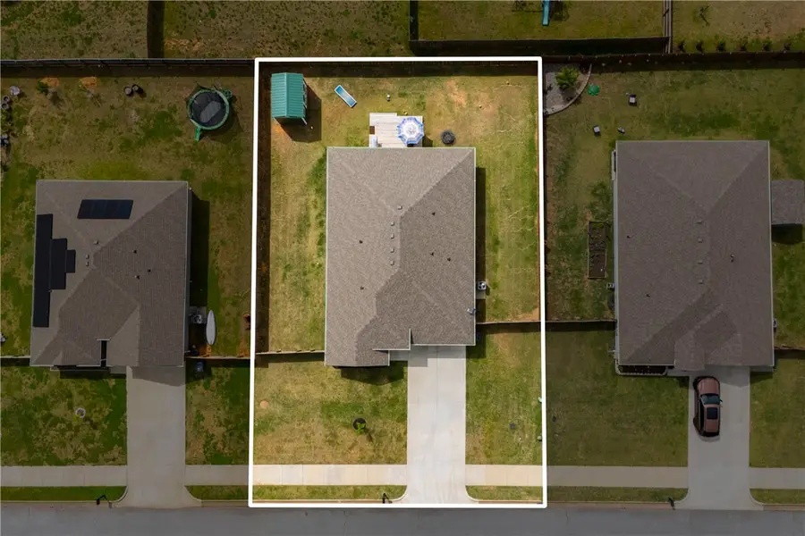 613 S Smith Avenue, Gentry, AR 72734 - #3