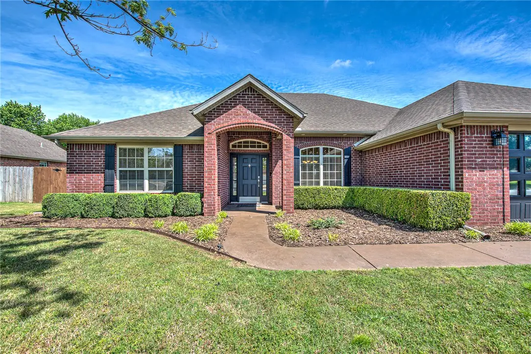 2210 SW Juniper, Bentonville, AR 72713 - #1