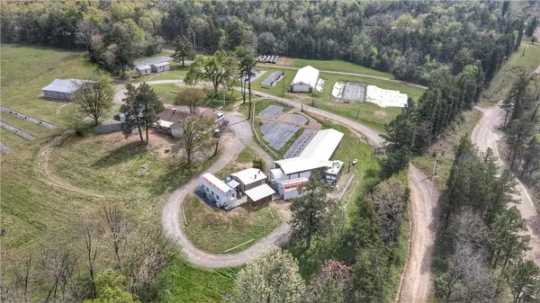 201 Saint Louis Valley Road, Paris, AR 72855