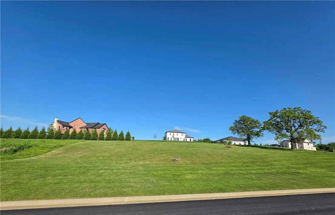 4811 S Southgate Estates Circle, Rogers, AR 72758 - #1