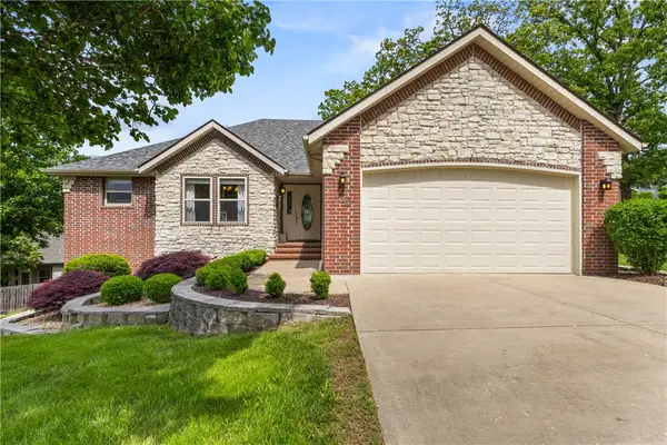 120 Oak Ridge Court, Branson, MO 65616