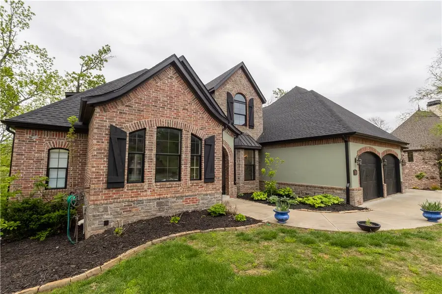 1602 NE Chapel Hill Drive, Bentonville, AR 72712 - #2