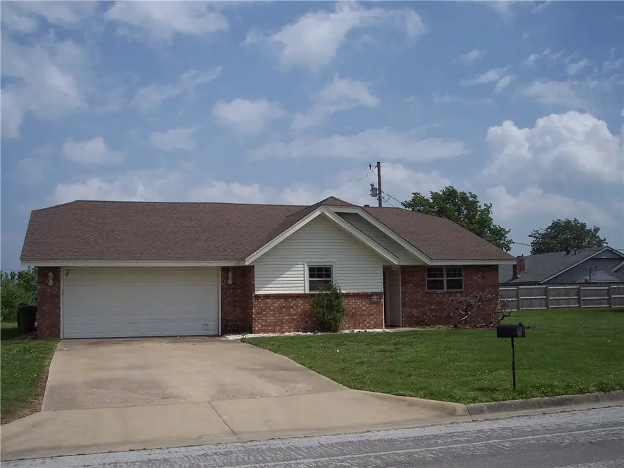 1538 S Heritage Circle, Rogers, AR 72758 - #2
