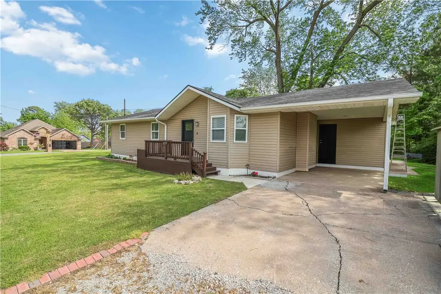 453 W 2nd Street, Centerton, AR 72719 - #2