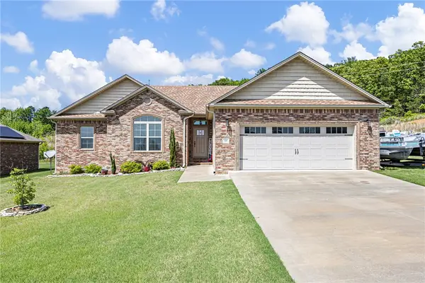 325 Crestwood Lane, Russellville, AR 72802