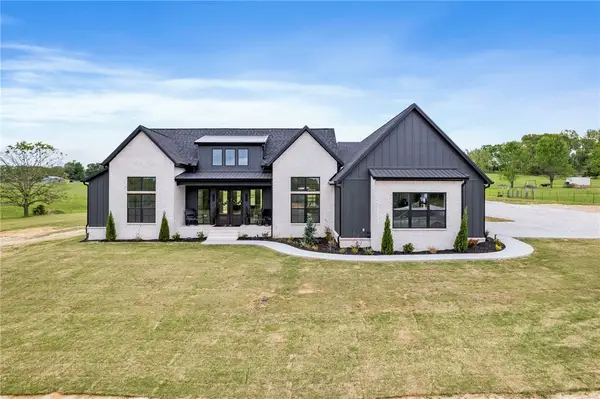 19344 Hughes Road, Garfield, AR 72732