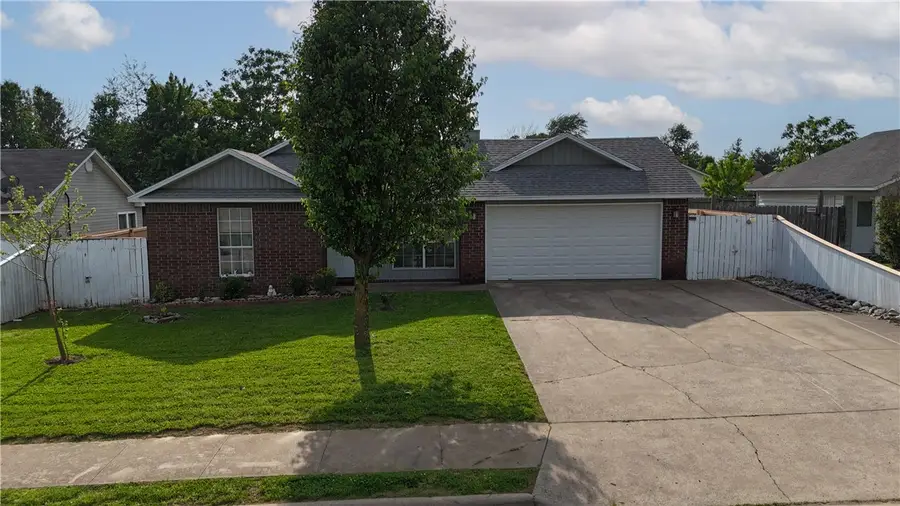 2108 S F Street, Rogers, AR 72758 - #3