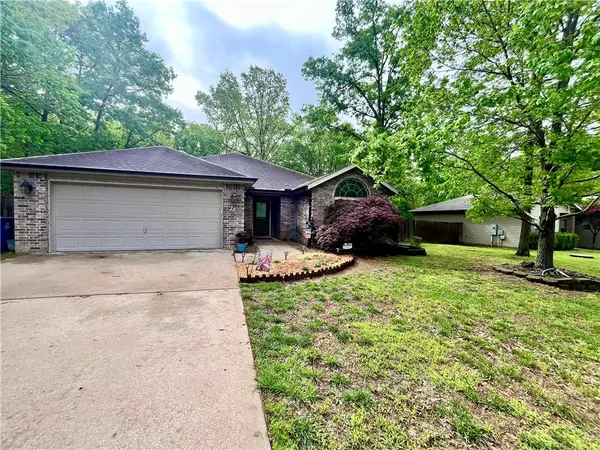 25 Overton Drive, Bella Vista, AR 72714