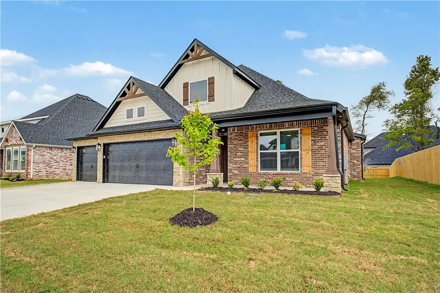 1310 Josephine Drive, Centerton, AR 72719 - #2