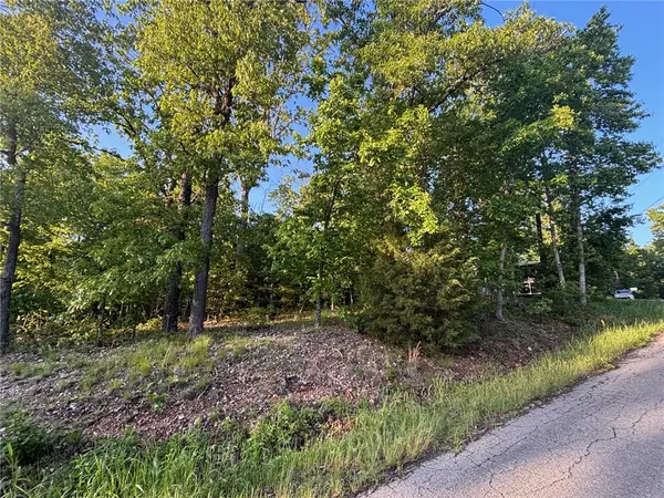 Enfield Drive, Bella Vista, AR 72715