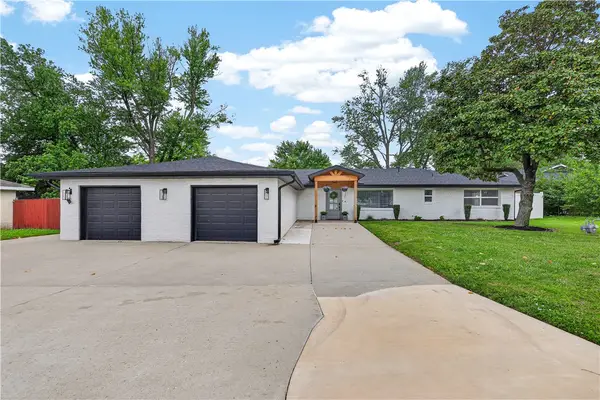 1530 Monte Ne Road, Rogers, AR 72756