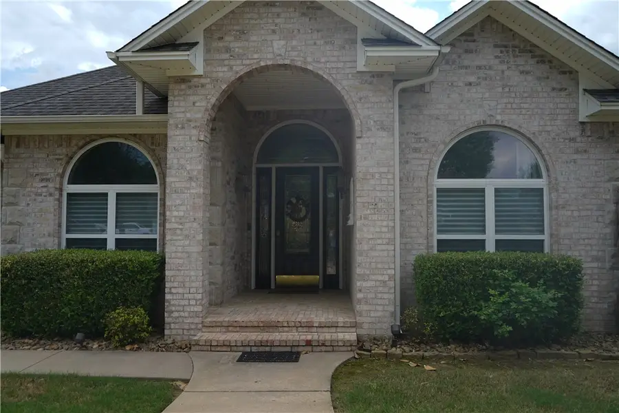 2303 W 7th Street, Russellville, AR 72801 - #2