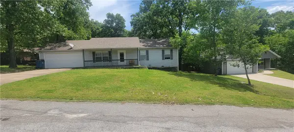 5 White Parish Lane, Bella Vista, AR 72714