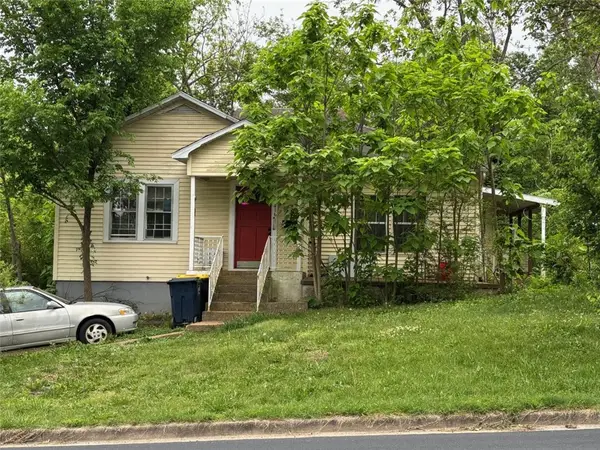 416 W South Avenue, Harrison, AR 72601
