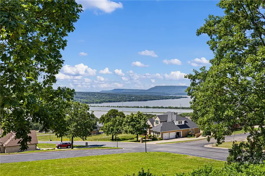 8 E Ridgeline Drive, Russellville, AR 72802 - #3