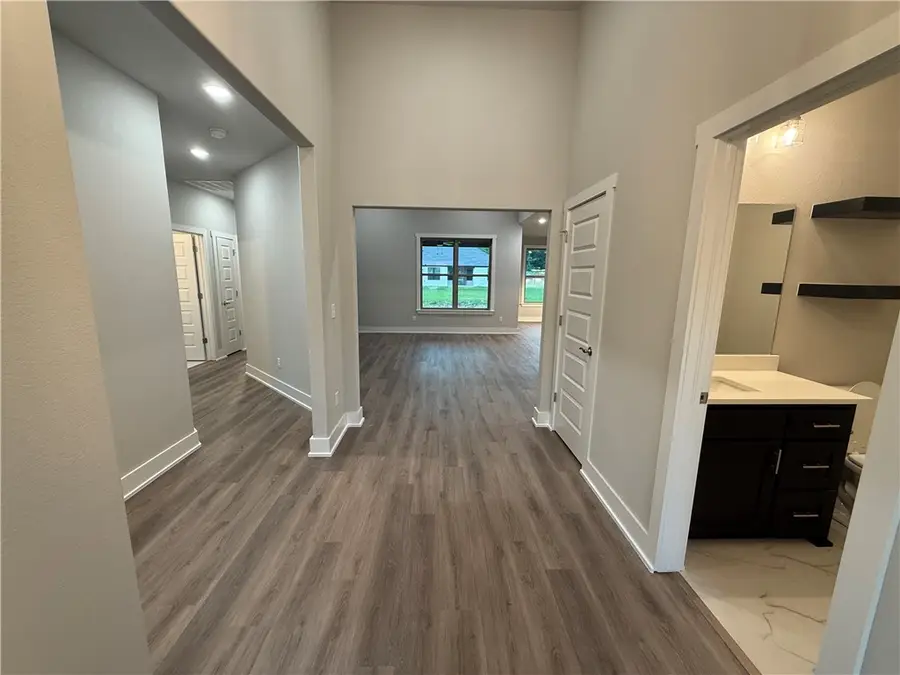 2106 N Dagan Street, Siloam Springs, AR 72761 - #3