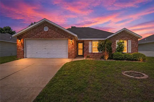 6208 Meadow Well Avenue, Bentonville, AR 72713