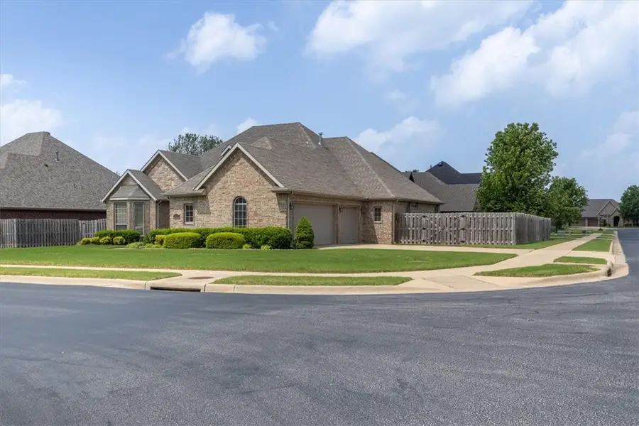 3400 SW Crosswinds Boulevard, Bentonville, AR 72713 - #3