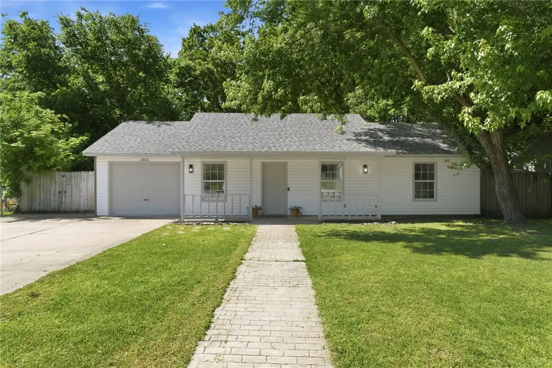 2503 Ravenswood, Fayetteville, AR 72704 - #1