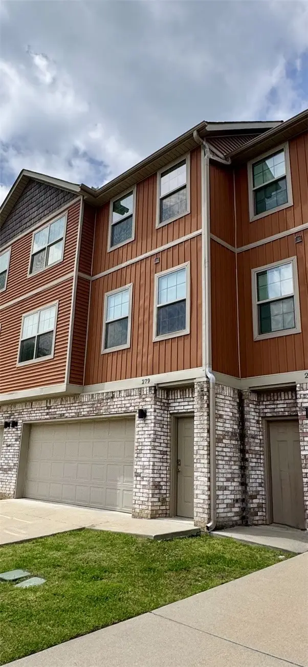 279 S Breakwater Lane, Fayetteville, AR 72704 - #2