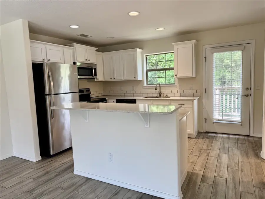 279 S Breakwater Lane, Fayetteville, AR 72704 - #3
